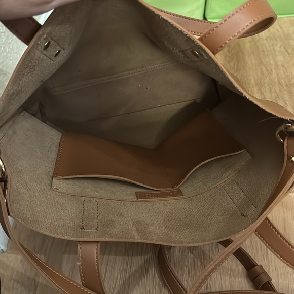 Henny + Lev crossbody vegan leather purse - Picture 3 of 3